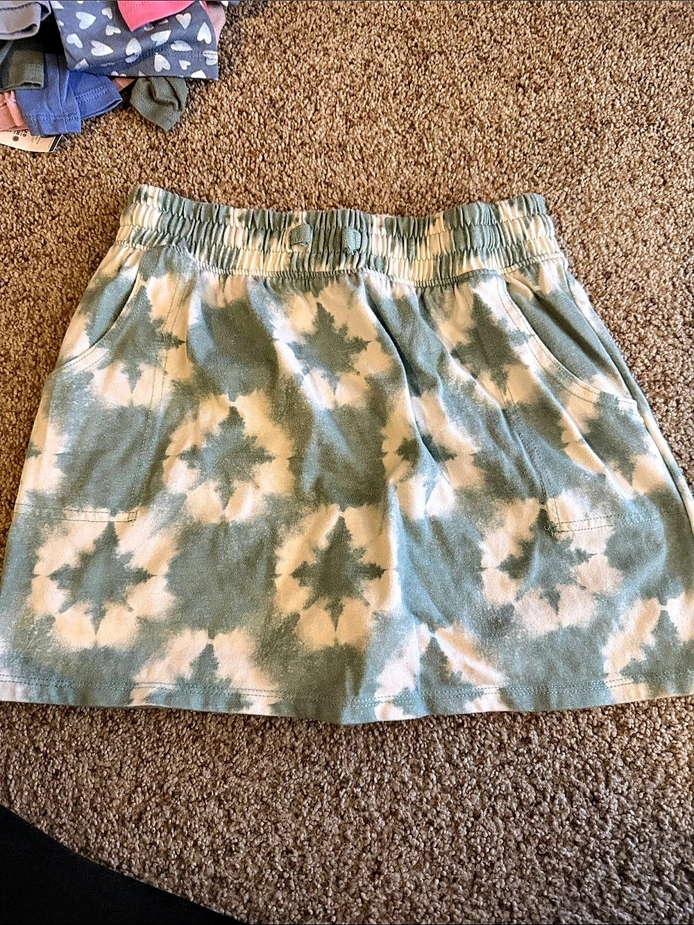 OshKosh Girls Tie-Dye Shorts Size 14/14A Like New